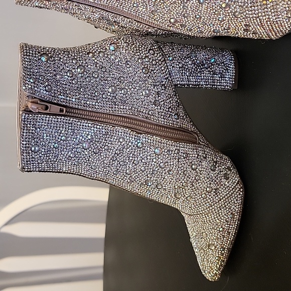 BETSEY JOHNSON: Cady Rhinestone Booties Size 5 - Picture 3 of 7